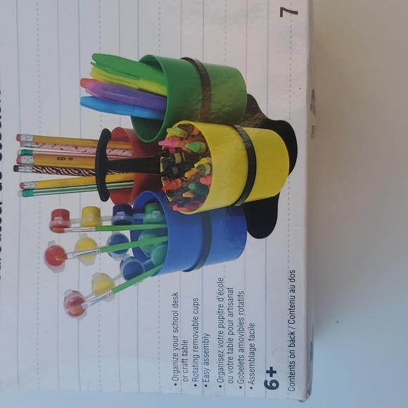 CUP CAROUSEL PENS AND PENCILS - Picture 3 of 6